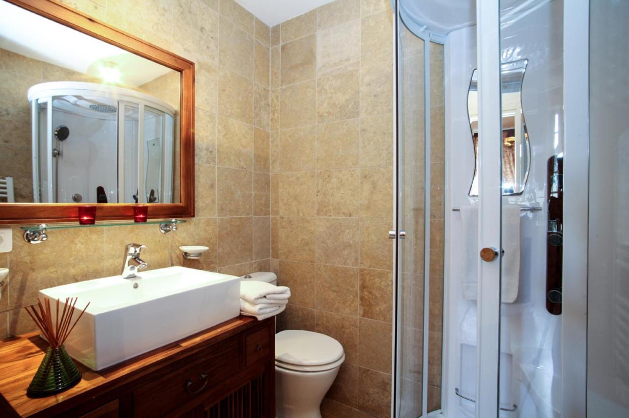 In Sarlat Luxury Rentals, Medieval Center - Maison Fenelon المظهر الخارجي الصورة